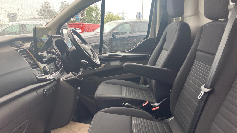 Ford Transit Custom 280 L1 Diesel Fwd 2.0 EcoBlue 130ps Low Roof Limited Van